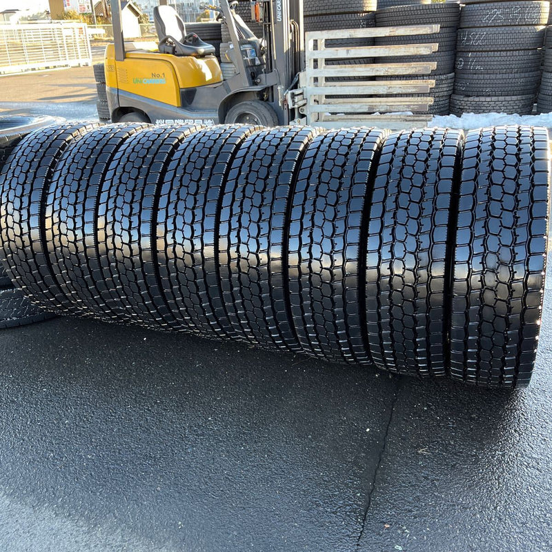 245／70R19.5 BRIDGESTONE, M888 バリ山2023年製 激安美品　8本セット：207000円