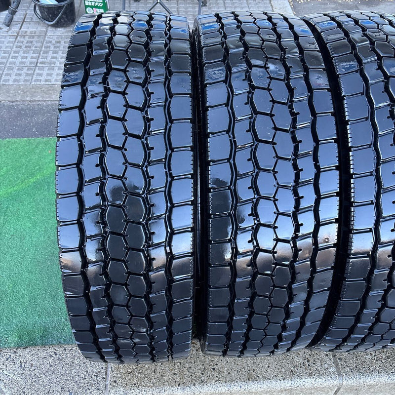 245/70R19.5 BRIDGESTONE M888 2023年製 中古ミックス　4本セット：104000円