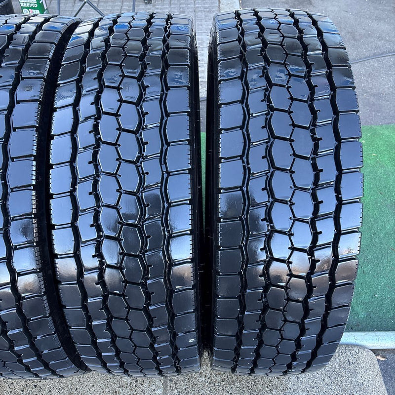 245/70R19.5 BRIDGESTONE M888 2023年製 中古ミックス　4本セット：104000円