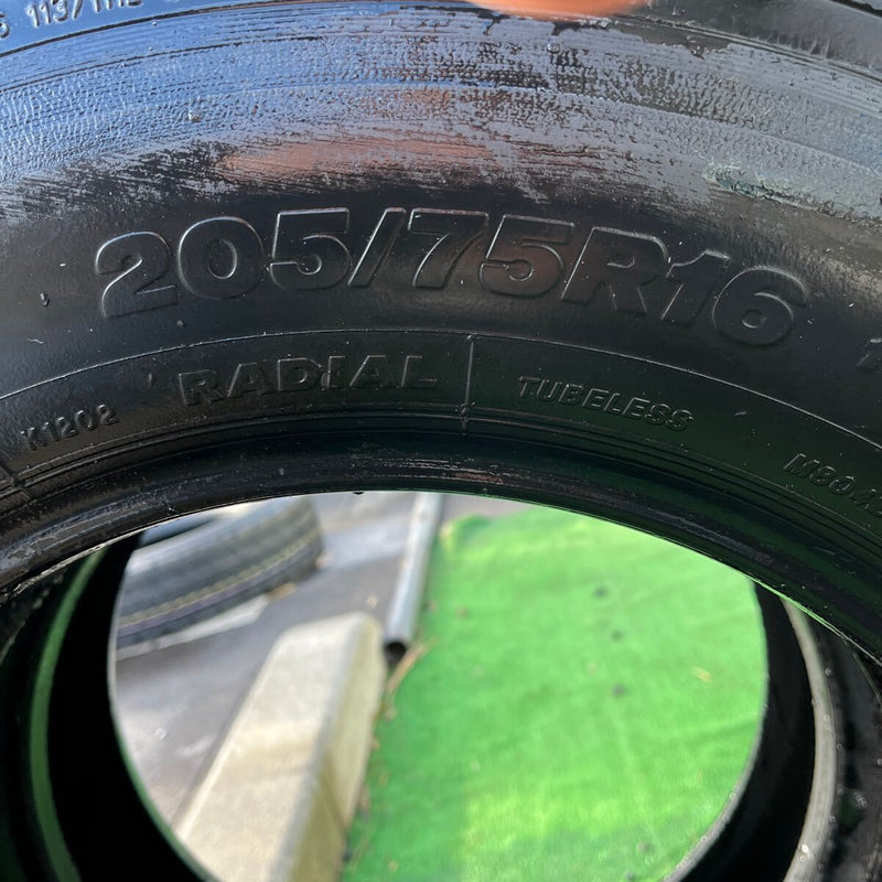 205/75R16 再生　スタッドレス　M934 激安美品　2本セット：10000円