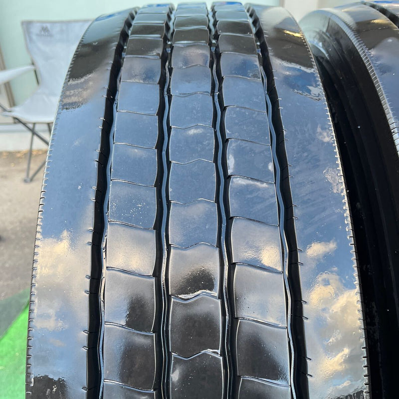 295/80R22.5 DUNLOP, SP122 中古　激安美品　2本セット：38500円