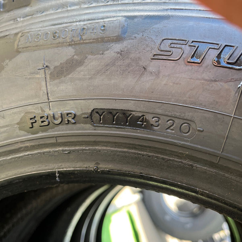 225/60R17.5 再生タテ溝　バリ溝　激安美品　4本セット：17000円