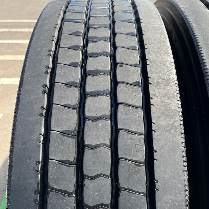 295/80R22.5 DUNLOP, SP122 激安美品　4本セット：75000円