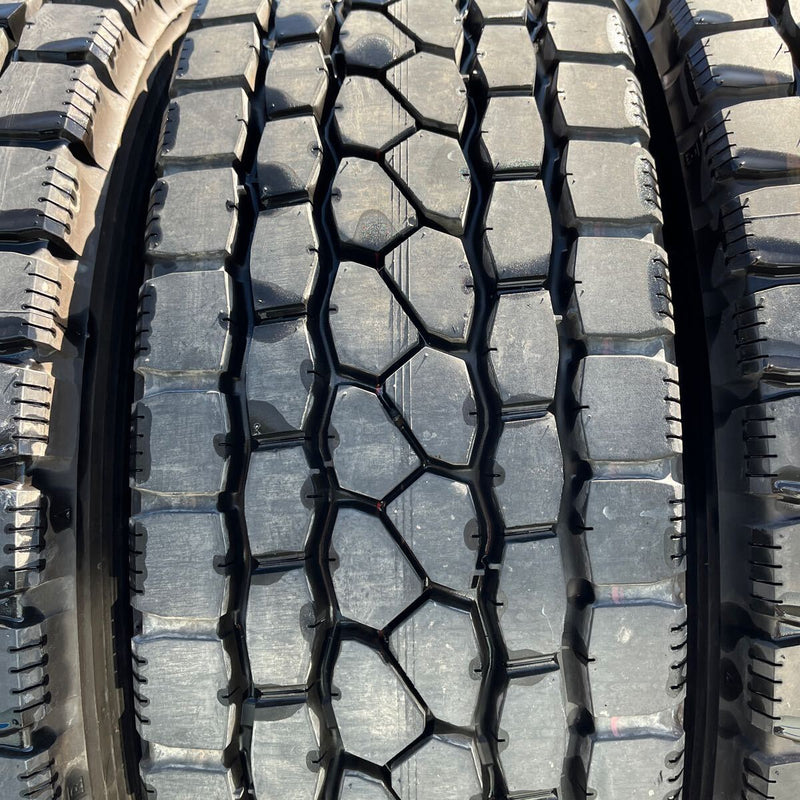 245/70R19.5 BRIDGESTONE, M801 激安美品　4本セット：98000円