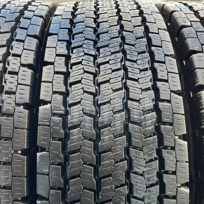 295/80R22.5 YOKOHAMA, 905W 激安美品　2本セット：86000円