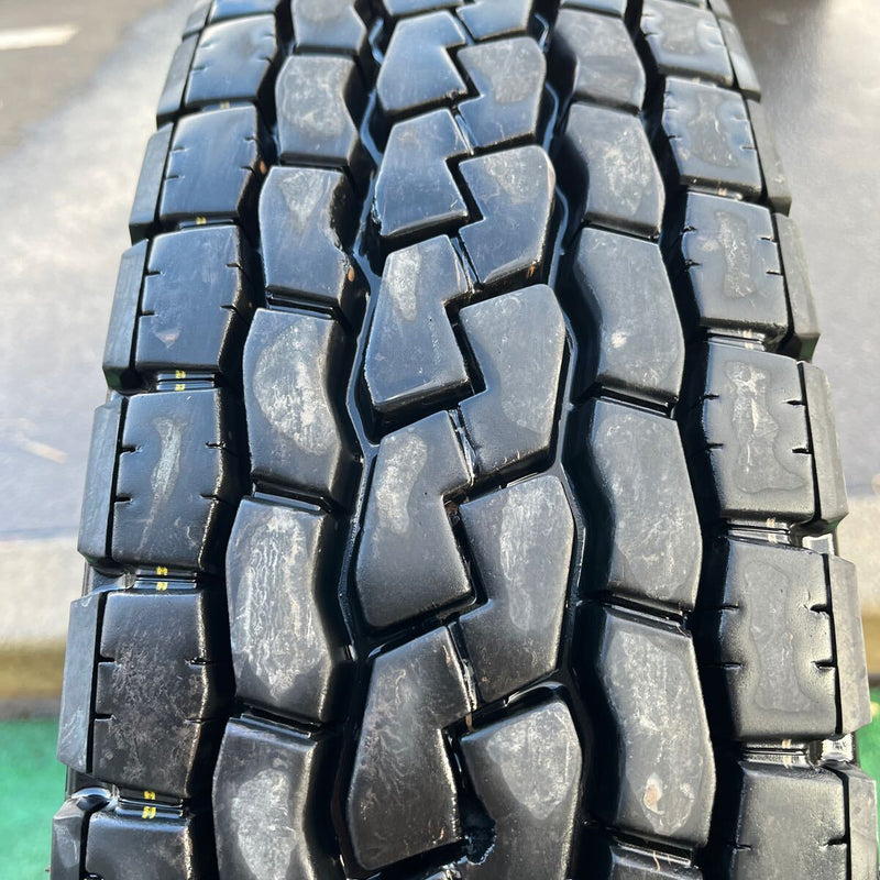 225/80R17.5 グッドイヤー　Mixタイヤ 激安美品　1本セット：8000円