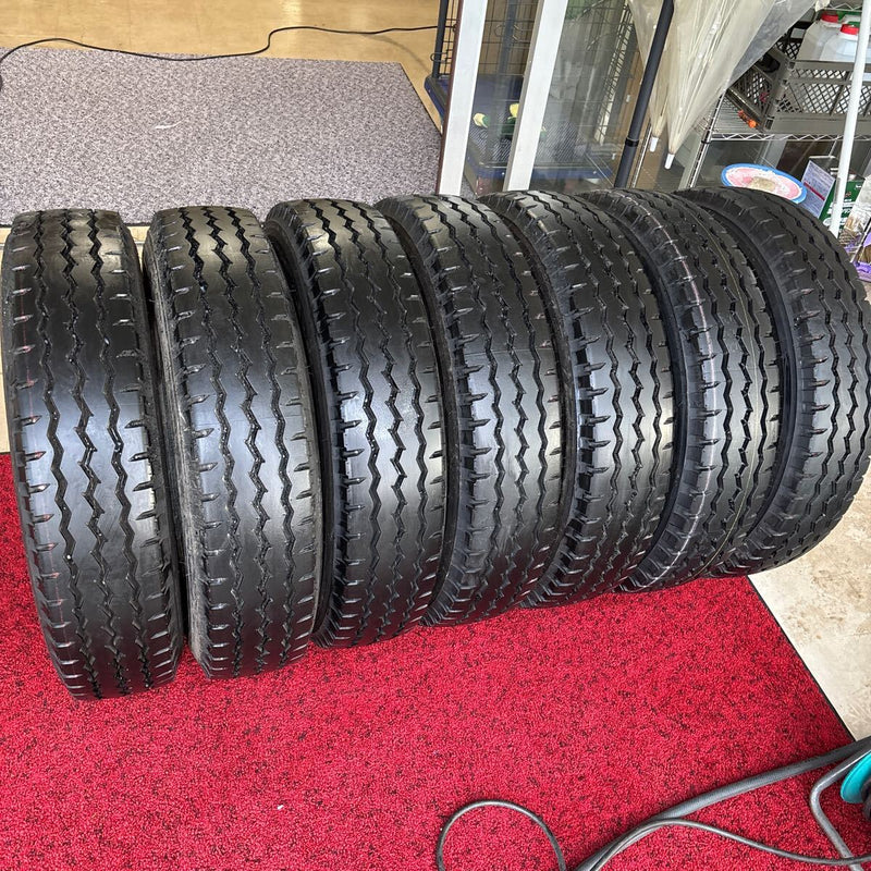 225/80R17.5 BRIDGESTONE G588 2023年製　たて溝　ほぼ新品　6本＋1本セット:63000円