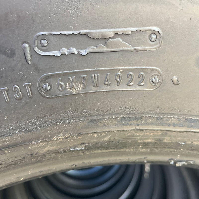 11R22.5 16PR 再生スタッドレス　M919 激安美品　8本セット：175000円