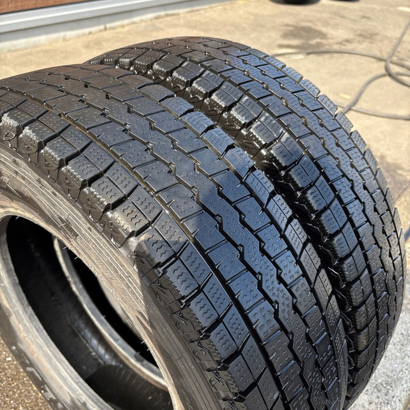 185/80R14 102/100N LT ダンロップ　中古スタッドレスタイヤ2本セット:10000円