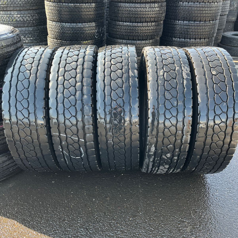 245/70R19.5 BRIDGESTONE, M801 激安美品　4本+1本セット：45000円