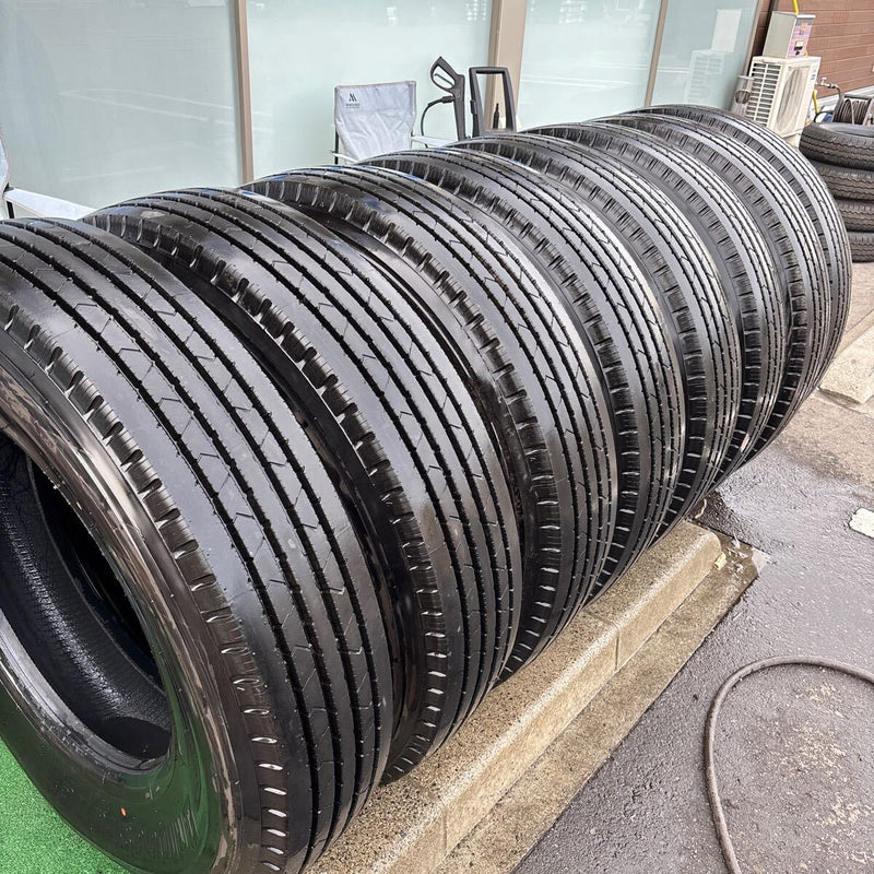 11R22.5 BRIDGESTONE R278 2023年製 中古地山　たて溝　8本セット：180000円