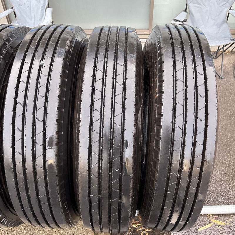 11R22.5 16PR BRIDGESTONE R278 中古地山　激安美品　8本セット：180000円