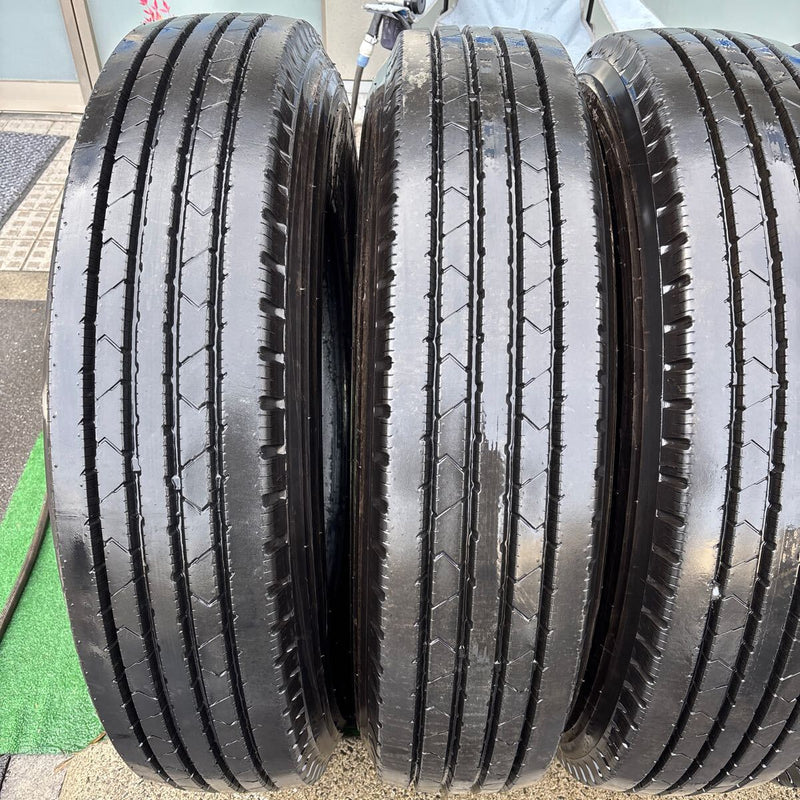 11R22.5 16PR BRIDGESTONE R278 中古地山　激安美品　8本セット：180000円