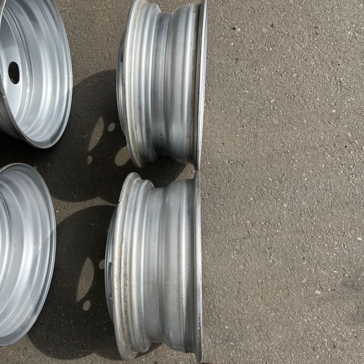 TOPY 鉄ホイール 16×5.5J いすゞ エルフ (205/85R16或いは、195/85R16