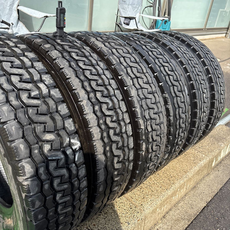 205/85R16 ブリヂストン　2021年 激安美品　　6本セット：29000円