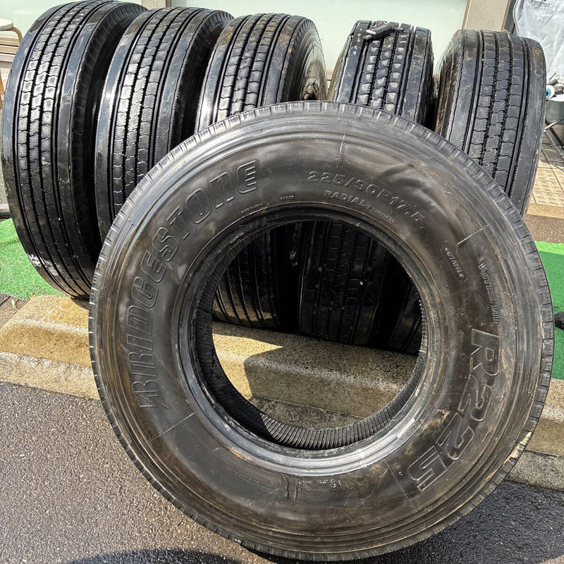 225/90R17.5 ブリヂストン　地山中古　激安美品　6本セット：54000円