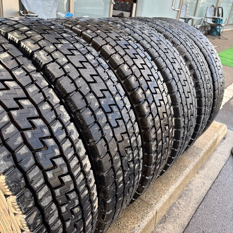 225/80R17.5 YOKOHAMA 9分山　地山　ミックスタイヤ　6本セット：52000円