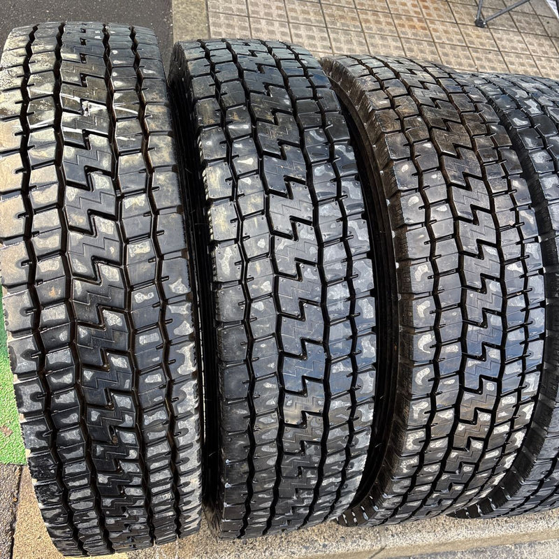 225/80R17.5 YOKOHAMA 9分山　地山　ミックスタイヤ　6本セット：52000円