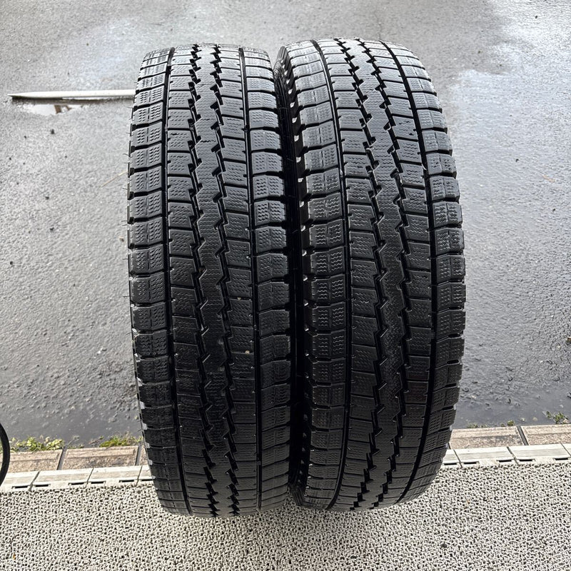 ダンロップ 195/85R16 WMLT03 深溝 中古タイヤ2本:10000円