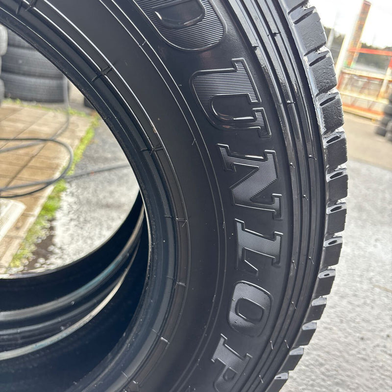 ダンロップ 195/85R16 WMLT03 深溝 中古タイヤ2本:10000円