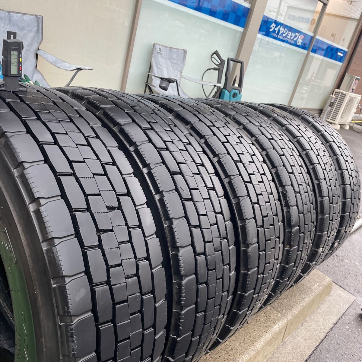 245/80R17.5 、133/131J ダンロップ 6本セット:78000円 | 桜国際貿易