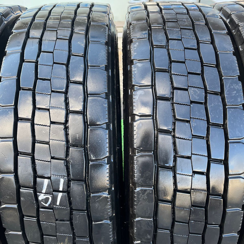 245/80R17.5 DUNLOP, SP680 激安美品　　6本セット: 58,000円