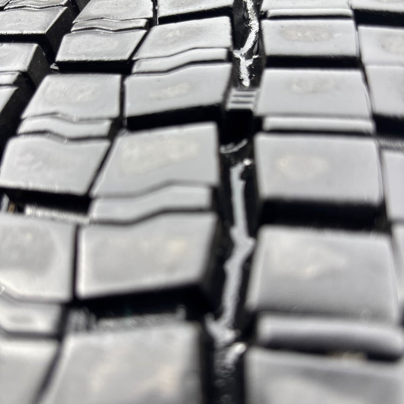 ダンロップ 245/80R17.5 SP001 深溝 中古冬タイヤ 1本:10000円