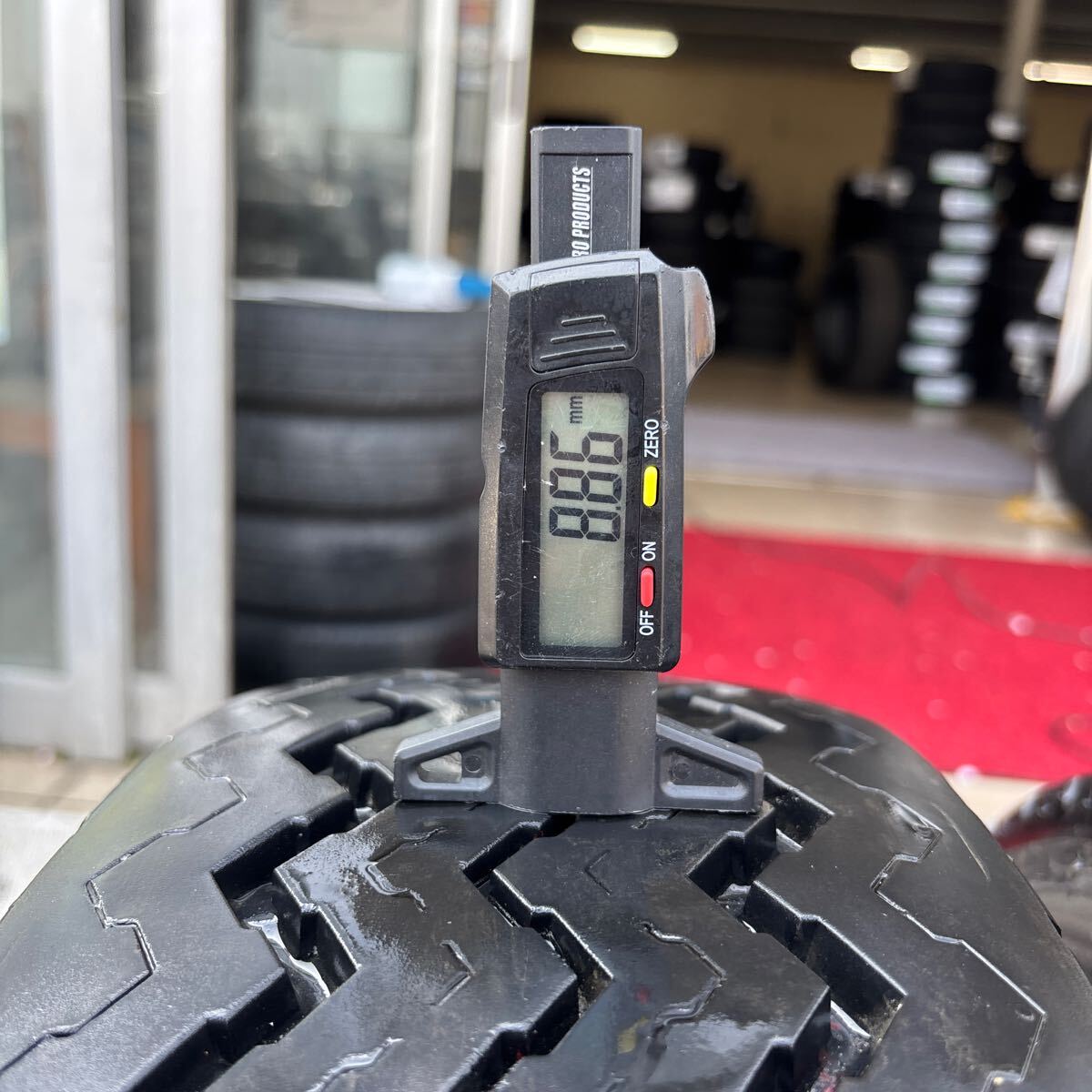 ブリヂストン LT タイヤ 15インチ 未使用 195/75R15 ブリヂストン LT 中古MIXタイヤ 6本:27000円 | 桜国際