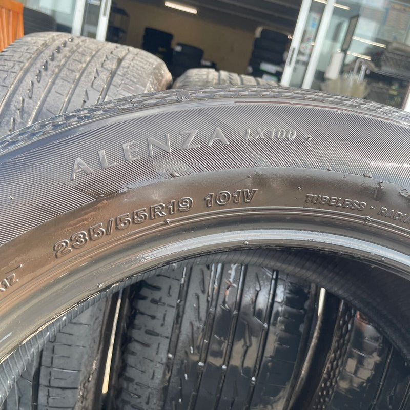 235/55R19 (101Y) 中古　ALENZA LX100, 激安美品　2021年　　4本セット:32000円