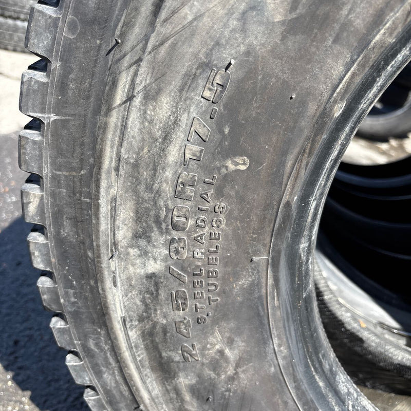 DUNLOP 245/80R17.5 SP001 中古冬タイヤ 4本:26000円