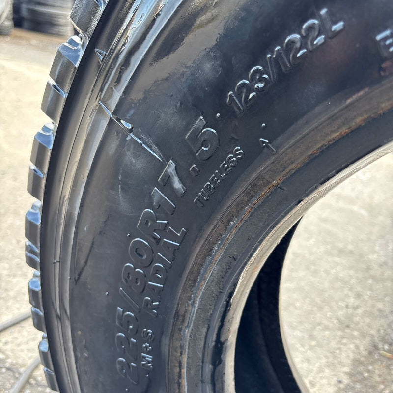 225/80R17.5ブリヂストン  W900 年式古め 深溝 中古冬タイヤ 1本:6500円