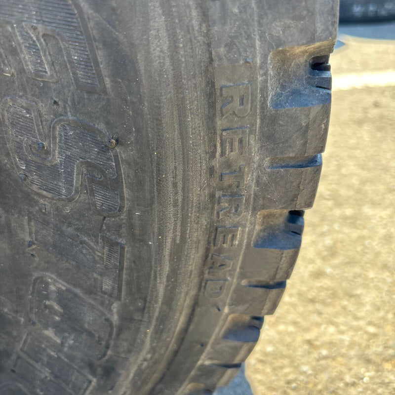 225/80R17.5 W900 中古再生冬タイヤ 6本セット:35000円