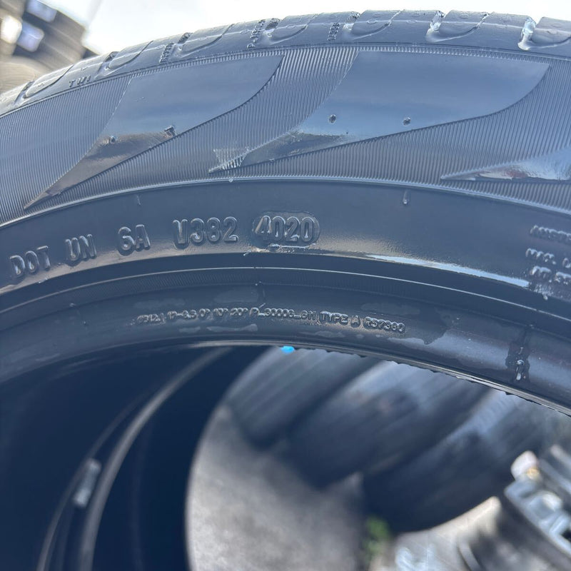 255/45R20 PIRELLI SCORPION 中古夏タイヤ 2本:14000円