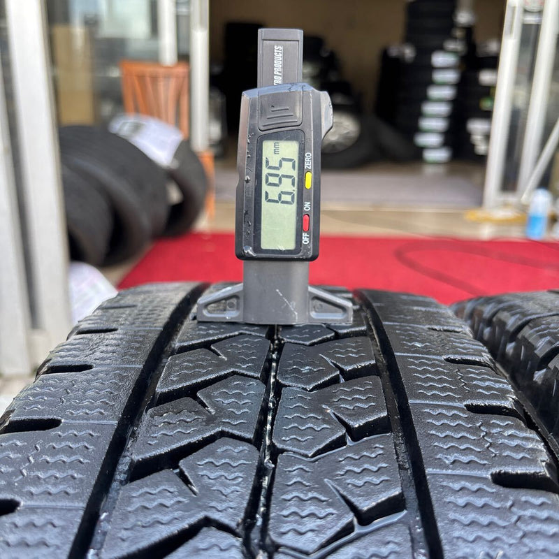 ブリヂストン 205/75R16 LT W979 中古冬タイヤ 6本セット:25500円