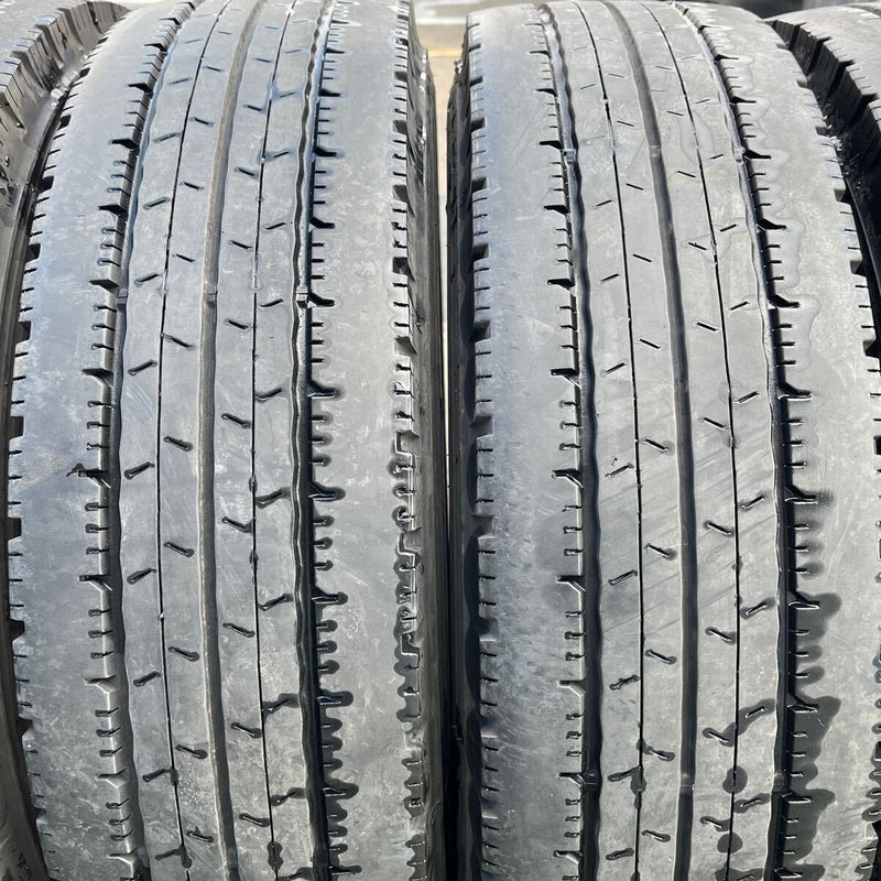 205/85R16 DUNLOP, SPLT50 激安美品　　6本セット: 24000円