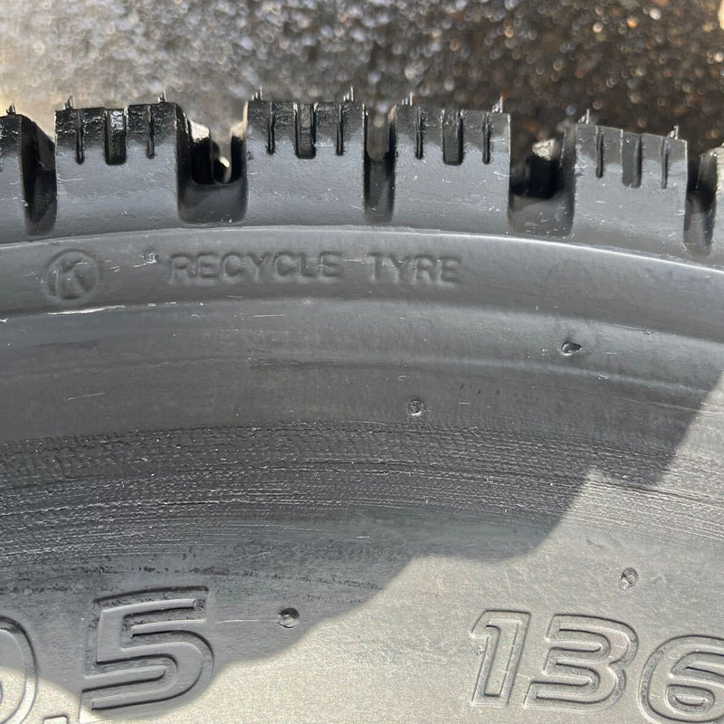 245/70R19.5 再生スタッドレスM929 ほぼ新品　激安美品　8本セット:96,000円