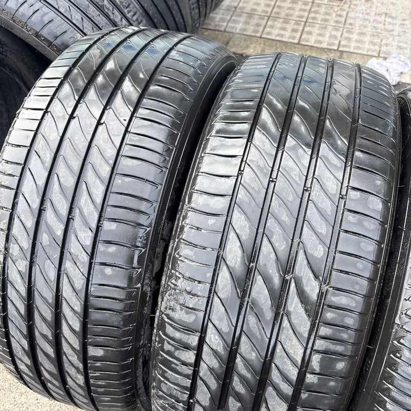 215/55R17、激安美品　ミッシュウラン　2021年　　4本セット:26000円