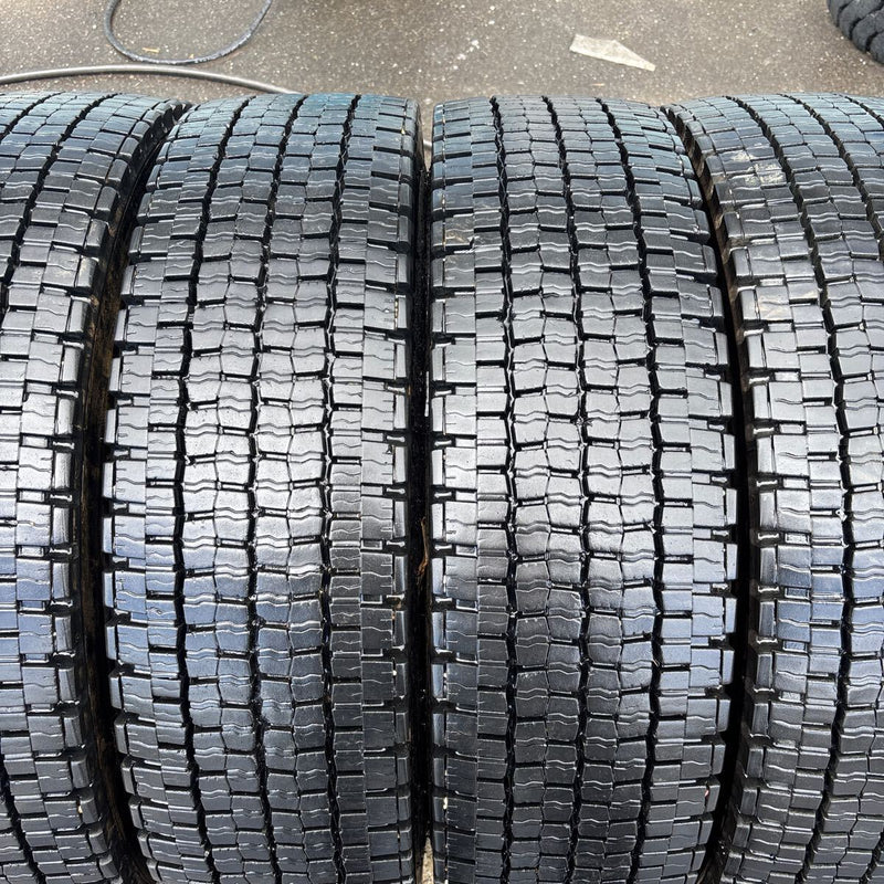225/80 R17.5、123/122L DUNLOP SP001 2023年製　 6本セット:42000円