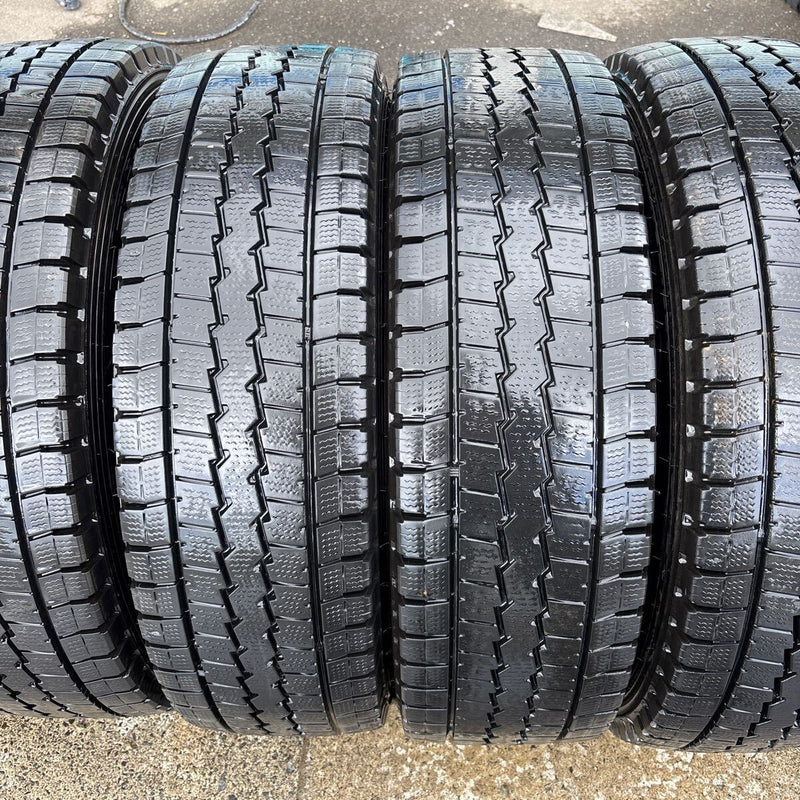 205/75R16 113/111L DUNLOP LT03 2023年製　6本セット:28000円