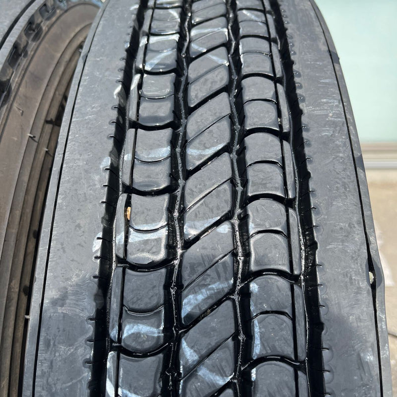 10R22.5 14PR DUNLOP, SP350　激安美品　2019年製 6本セット:55,000円