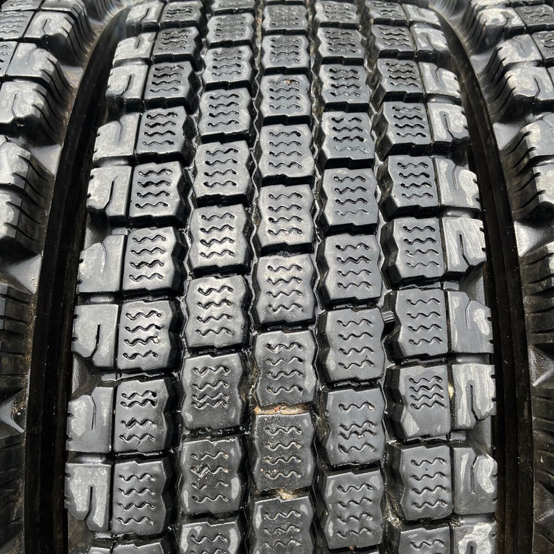 245/80R17.5 BRIDGESTONE, W910　激安美品　6本セット:50,000円