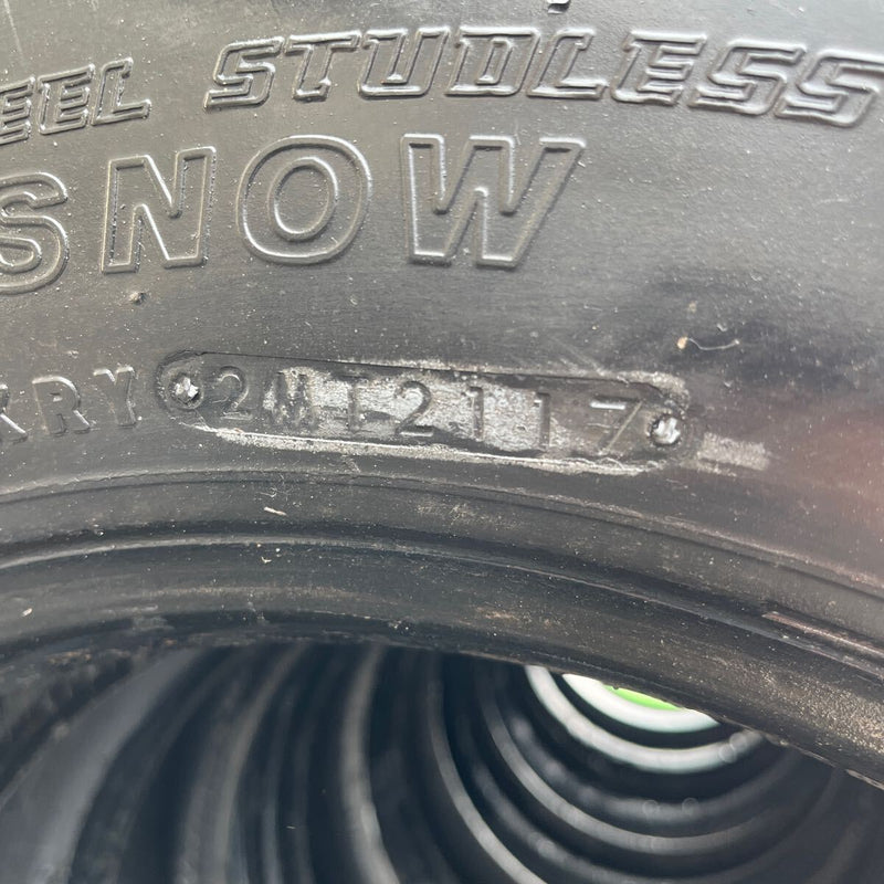 265/70R19.5 再生中古スタッドレス　 W900　激安美品　９部山　8本セット:102,000円