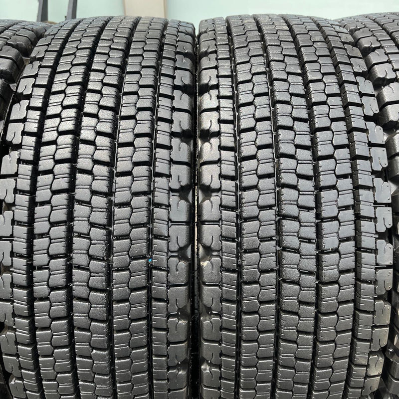 265/70R19.5 再生中古スタッドレス　 W900　激安美品　９部山　8本セット:102,000円