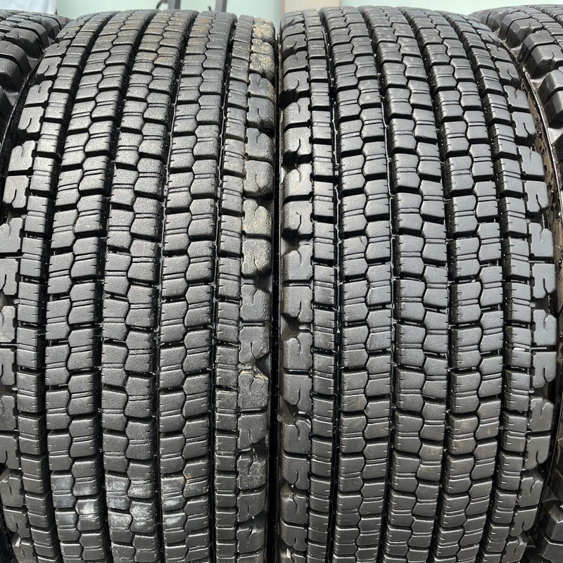 265/70R19.5 再生中古スタッドレス　 W900　激安美品　９部山　8本セット:102,000円