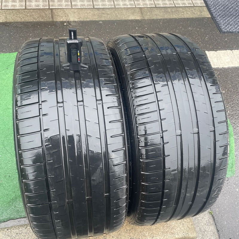 255/40ZR18、激安美品　ファルケン　2020年　　2本セット:10000円