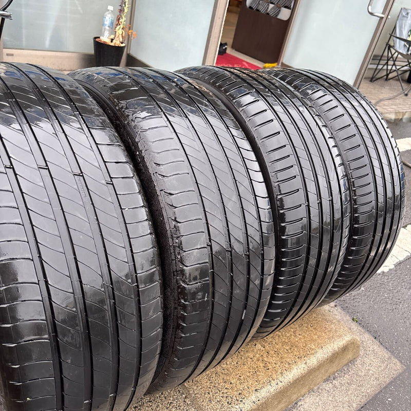 225/50R18、激安美品　ピレリ　2020年　　4本セット:24000円