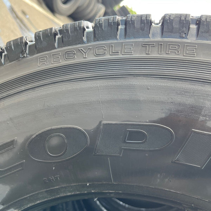 275/80R22.5 再生中古スタッドレス　激安美品　M919 8本セット:104,000円