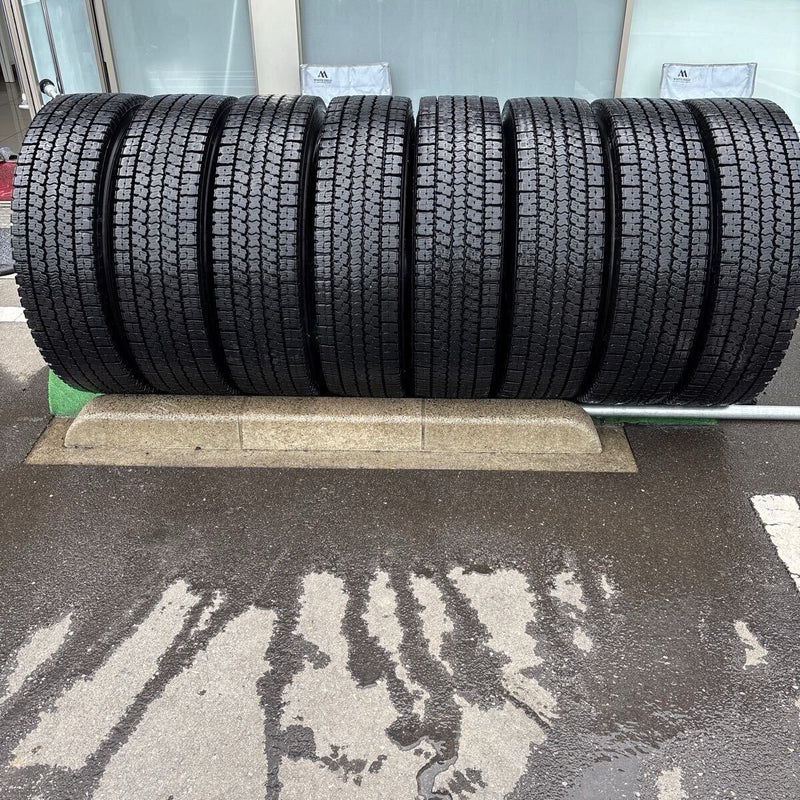 275/80R22.5 再生中古　激安美品　8本セット：106000円