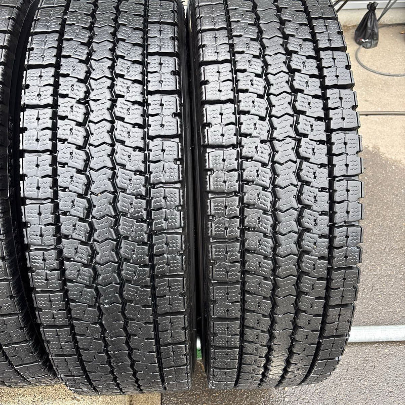 275/80R22.5 再生中古　激安美品　8本セット：106000円