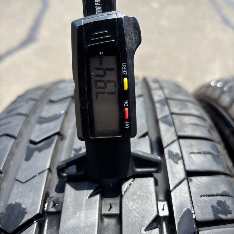 205/50ZR17 momo 2022年製　激安美品　2本セット:11000円